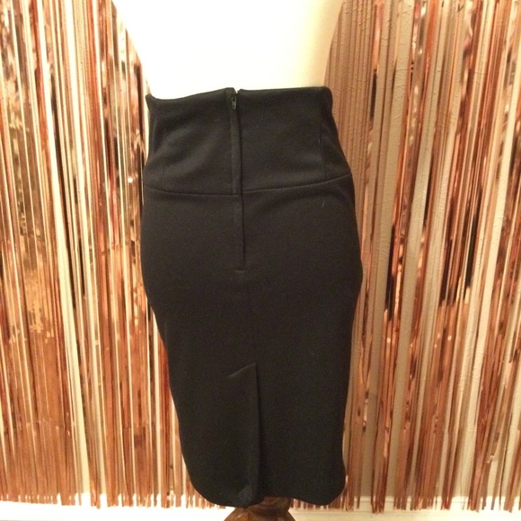 High waisted button Black Skirt - Picture 2 of 3